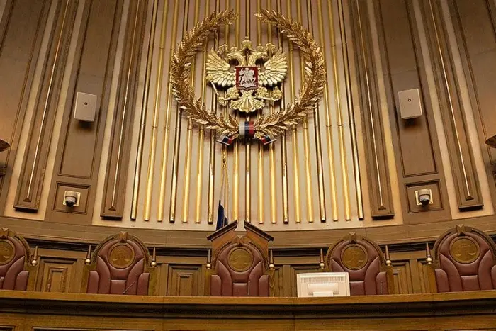 Верховный суд РФ решит, все ли руководители достойны пожизненных льгот и соцгарантий?