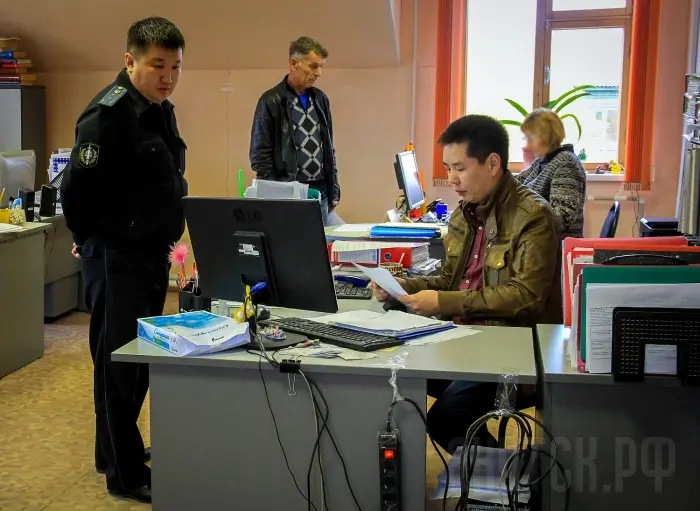 Административная комиссия совместно с приставами взыскали долги