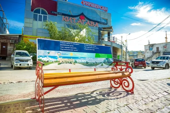 "Говорящие скамейки" стали новым арт-объектом города