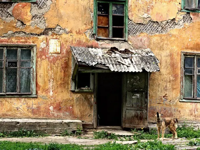 Программа «Переселение граждан из аварийного фонда»: деньги тратятся бесконтрольно в тишине