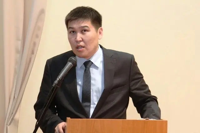 Анатолий Семенов ответит на вопросы в прямом эфире