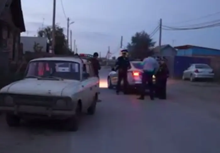 Городской патруль 4: Пьяный мужчина, ночью, поехал за молоком! (+видео)
