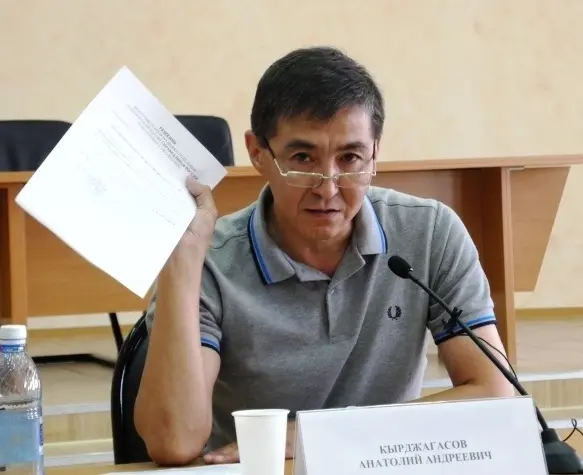 Кырджагасов уходит из администрации Якутска