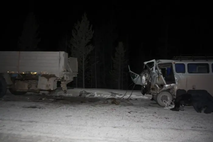 В Горном районе трассе "Вилюй" в ДТП погибли два человека