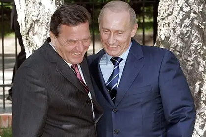 Байки от Владимира Путина: как мы пили пиво в бане с канцлером Германии