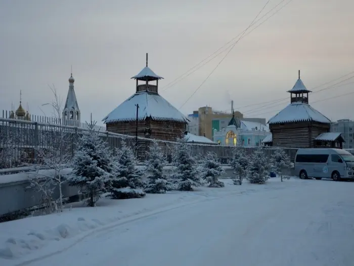 Лучшие работы по оформлению в конкурсе "Новогодний Якутск" (Фото)