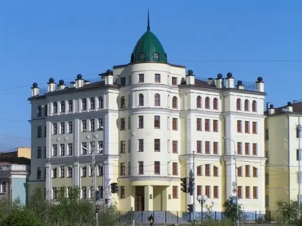 Прокуратура выявила упущения в воспитательной работе с учениками в школе № 18