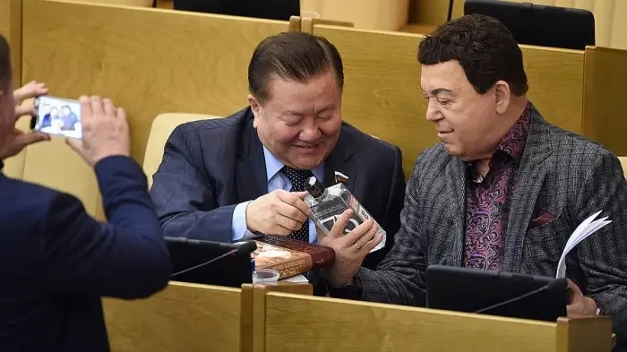«Луноликий» депутат вмешался в дело Малышевой 