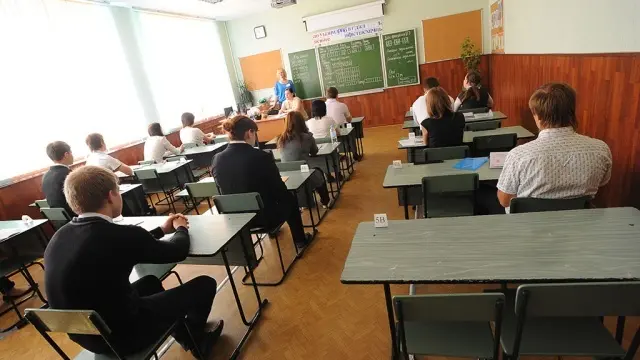 Депутаты предлагают выплачивать стипендии школьникам
