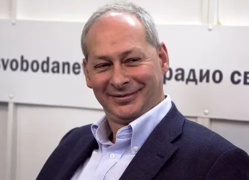 Замглавы Минкомсвязи предложил возродить антипремию для журналистов "Золотой типун"
