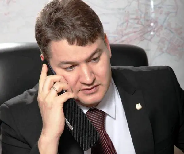 Министр промышленности: у якутских чиновников не так много джипов