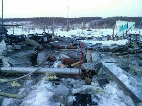 Пожар на складе газовых баллонов в Покровске 