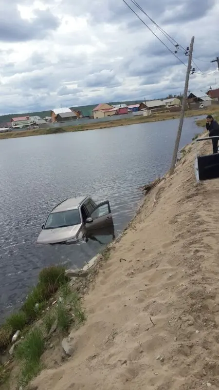 В результате ДТП на Сергеляхском шоссе ушел свет (фото, видео)