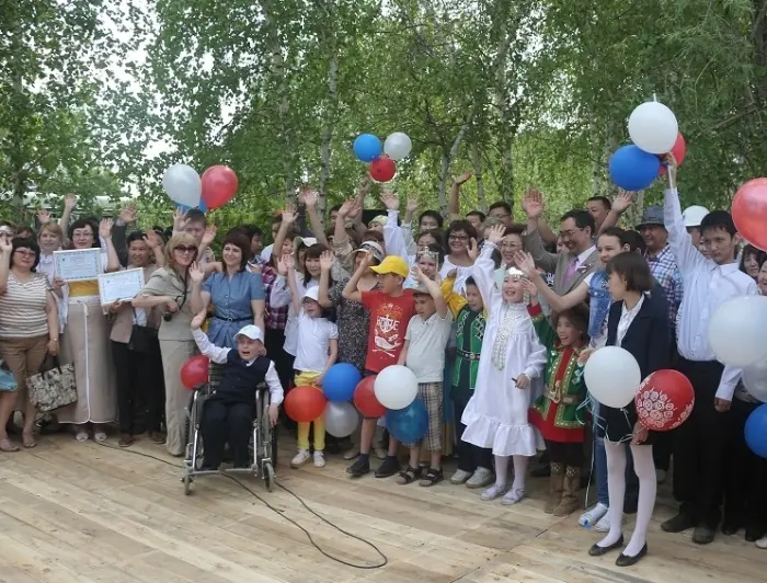 В Якутске забита первая свая новой школы