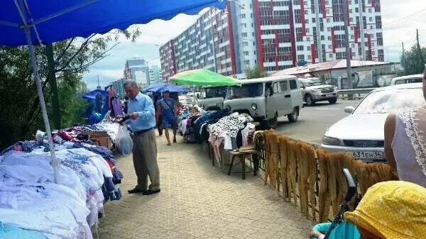 Незаконные торговые точки выявлены возле ТК «Столичный»