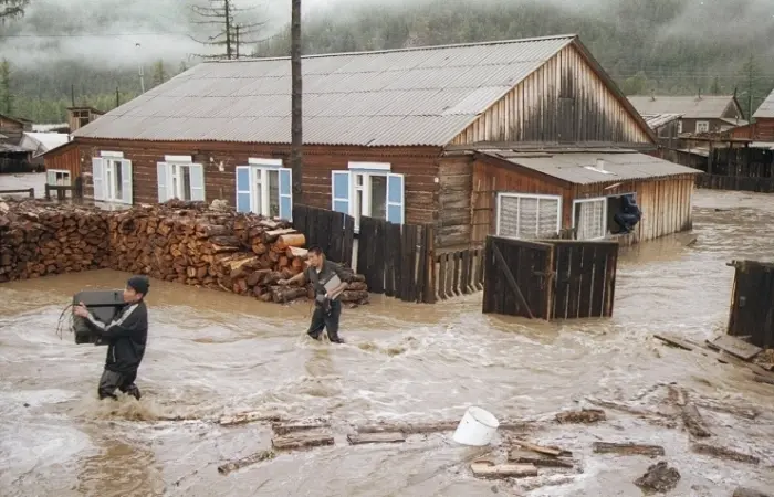 Вода ушла с подтопленных улиц в поселке Аршан в Бурятии