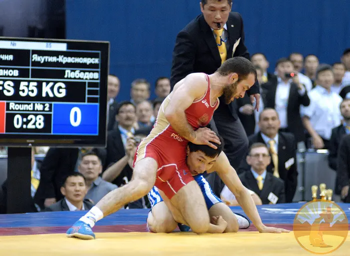 Лебедев не сможет взять реванш у Отарсултанова на чемпионате в Якутске
