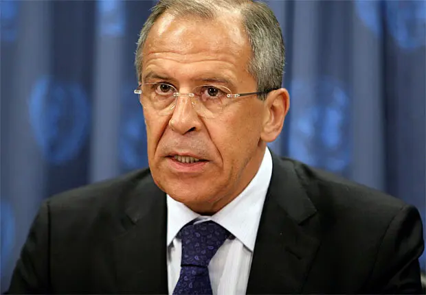 Лавров заявил, что Россия может ввести войска в Украину
