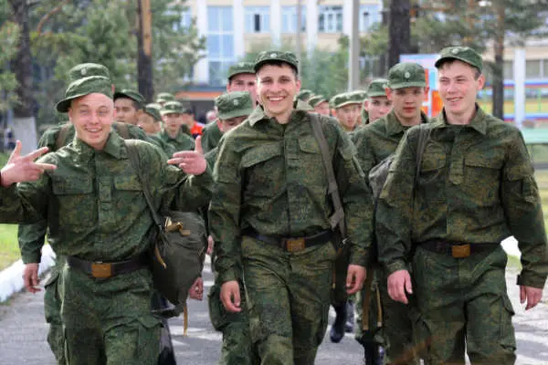 1 января вступил в силу закон, запрещающих принимать на гсслужбу уклонистов
