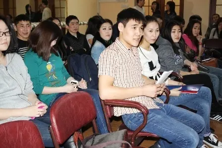 Студенты огранщики и ювелиры стремятся попасть в «ЭПЛ Даймонд»
