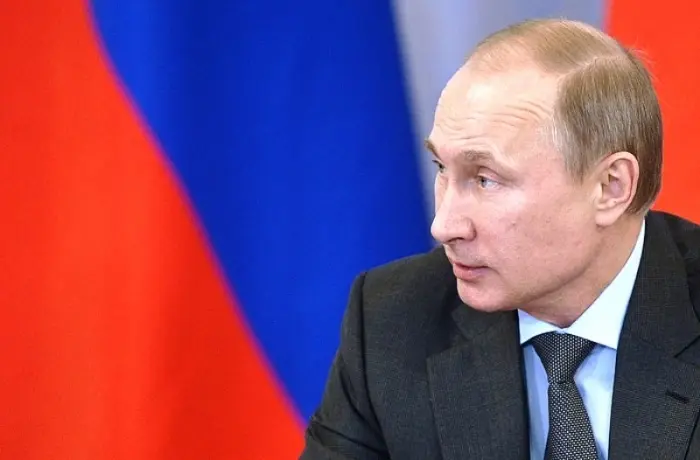 Совет Федерации разрешил Путину ввести войска на Украину  