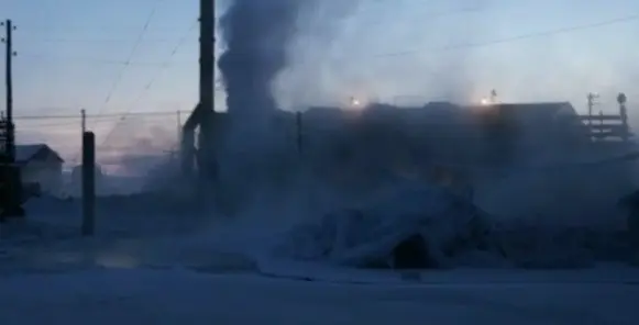 В Усть-Куйге продолжают мерзнуть люди. В поселок вылетает правительственная комиссия