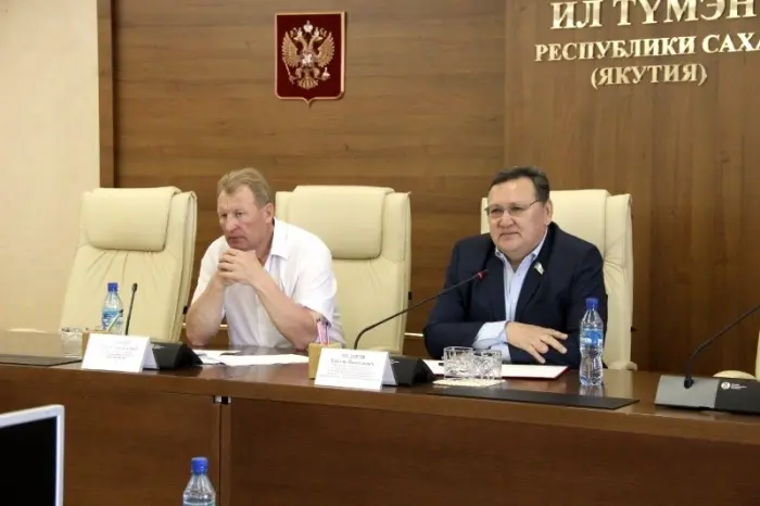 Виктор Федоров: Якутия должна уходить с Осетрово в Нижний Бестях