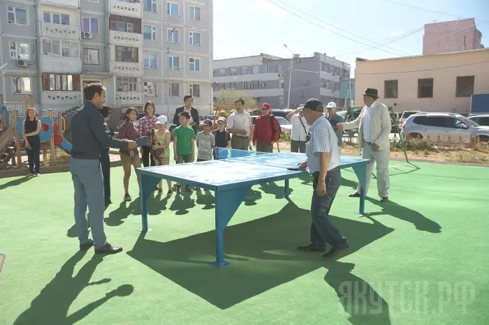 В Якутске установлены столы для игры в настольный теннис