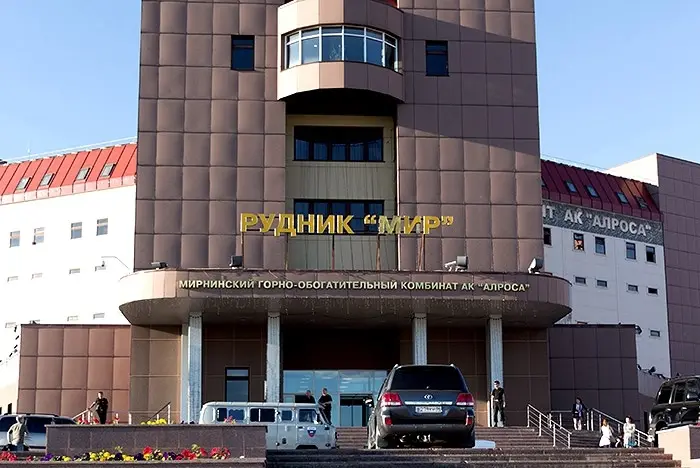 Версия: к трагедии в «Мире» привела жадность чиновников-акционеров