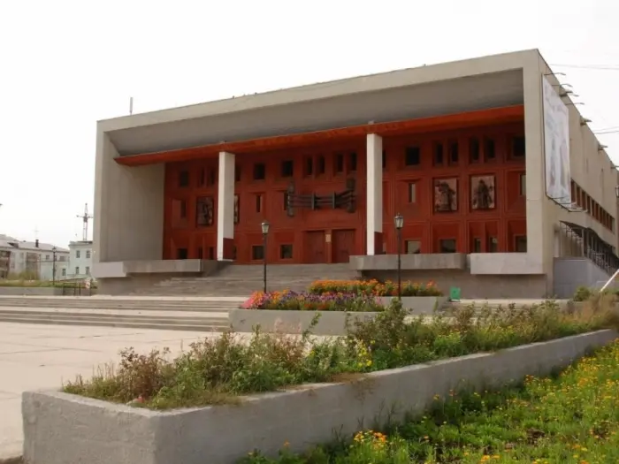 Судебные приставы восстановили на работу уволенного солиста театра
