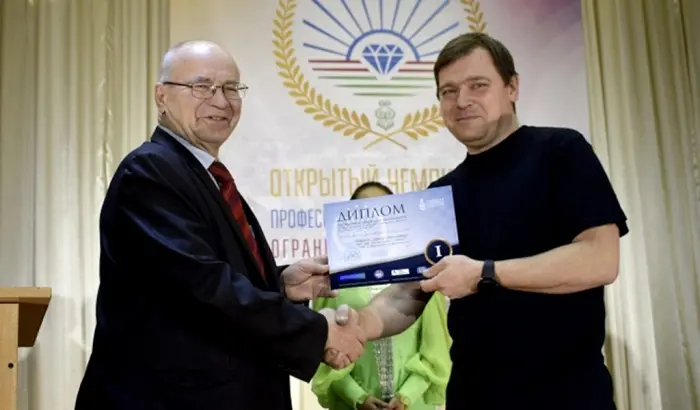 Ювелир с Донбасса победил в чемпионате якутских ювелиров
