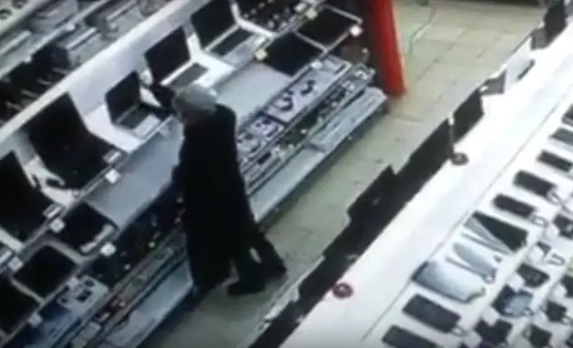 Украла ноутбук для сына