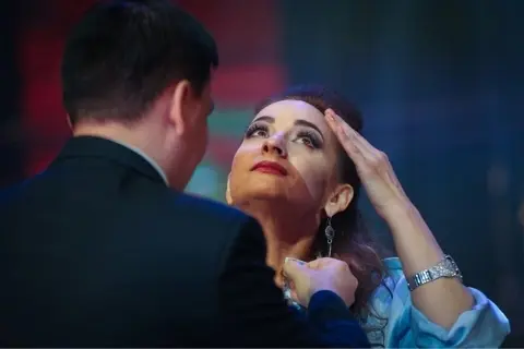 Праздник со слезами на глазах