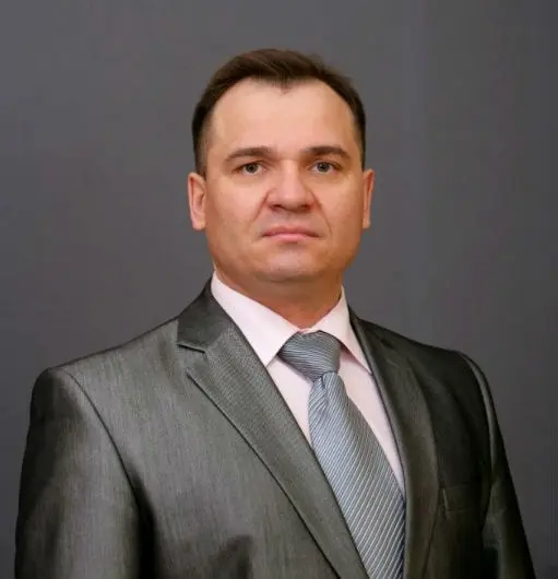 Бывший глава поселка Айхал пойдет под суд за незаконно выданную квартиру