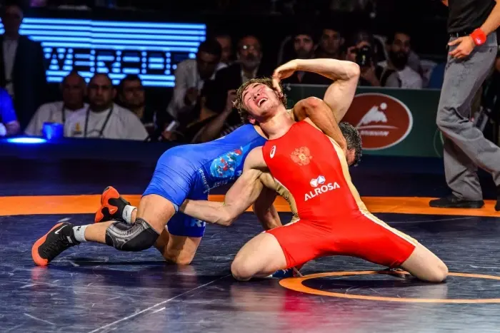 Виктор Рассадин уступил чемпиону мира