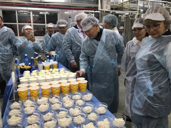 В Мирнинском районе Якутии открыта линия розлива молока и молочной продукции