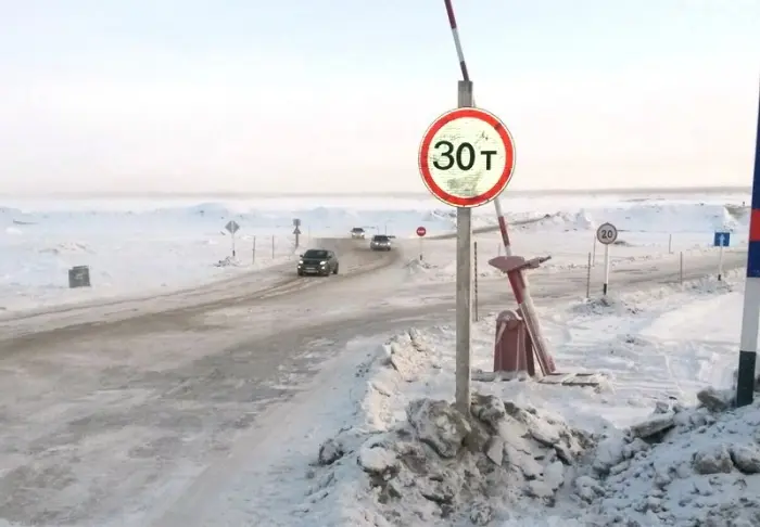 На трех переправах Якутии увеличена грузоподъемность