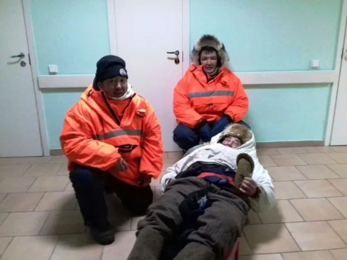 Спасатели на буранах доставили в больницу пожилого мужчину с диагнозом инсульт