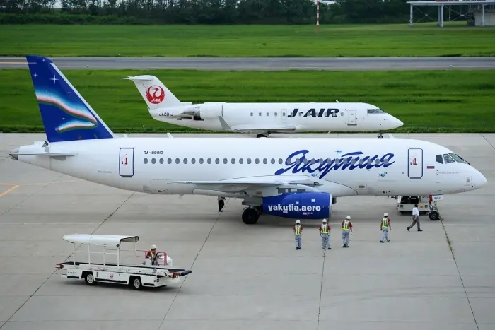 Sukhoi Superjet вернулся в аэропорт Якутска из-за неисправности