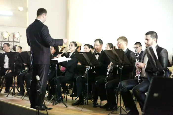 «Спасибо за концерт!»: Музыка кино от Lena River Brass в Бердигестяхе