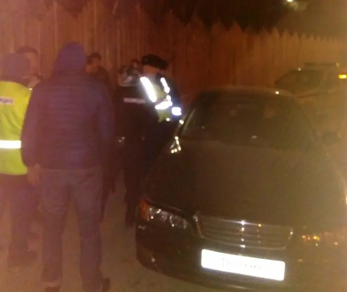 В Якутске хулиганы беспричинно напали на посетителей бара