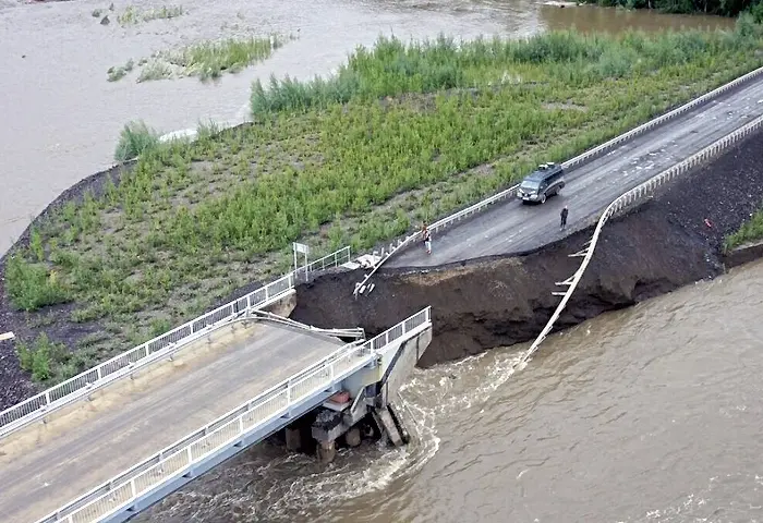 48 млн рублей направлено на восстановление моста в Оймяконском районе
