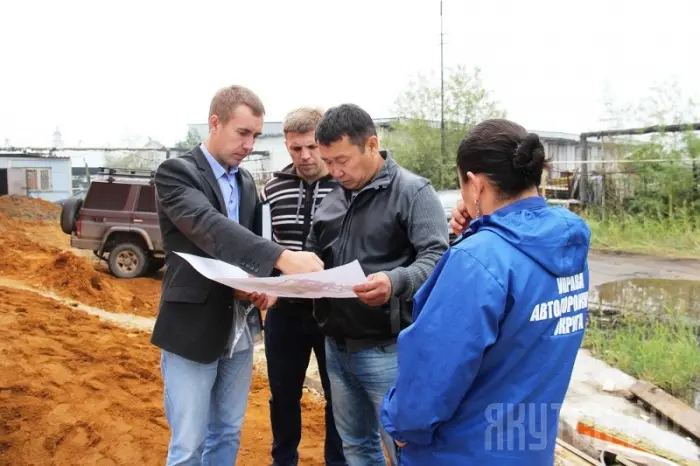 Дмитрий Садовников проинспектировал ремонт социальных объектов