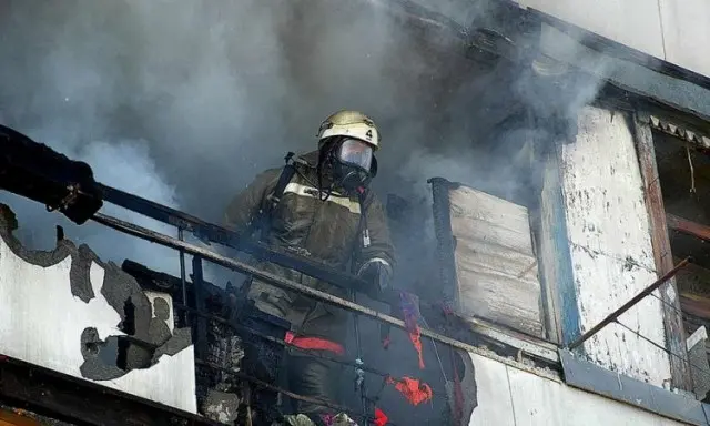 В Якутске сгорел балкон в девятиэтажном доме