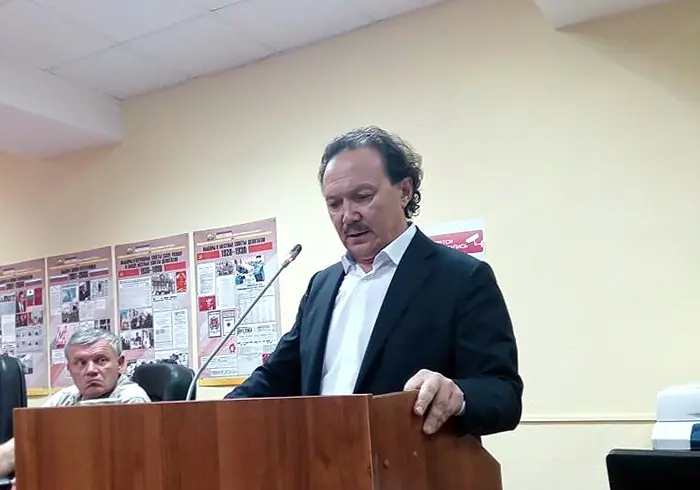 Андрей Борисов официально снят с предвыборной гонки