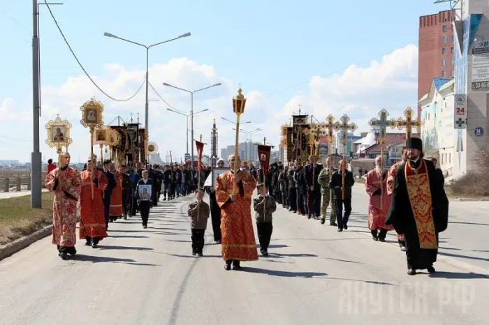 Горожане почтили память погибших в войне крестным ходом
