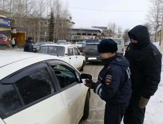 В Алдане должники-автолюбители стали пешеходами