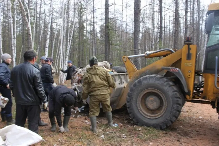 Нюрбинские пожарные провели профилактическую уборку леса