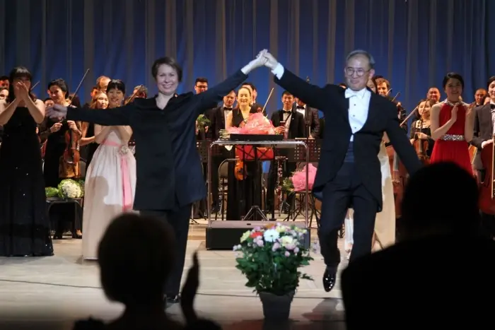 Якутия и Корея на одной сцене