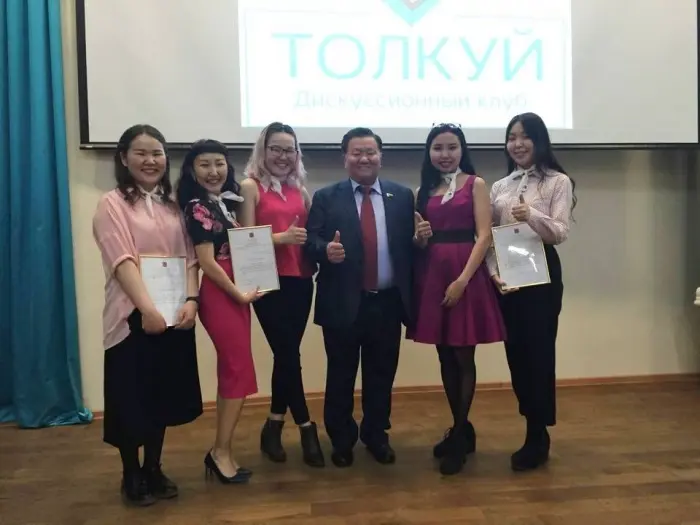Участники деловой игры «Толкуй» посетили Госдуму